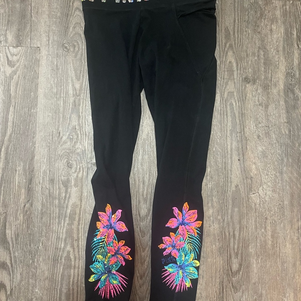 Victoria’s Secret PINK sequin flower leggings